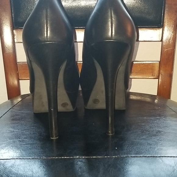 Pump - Picture 3 of 4